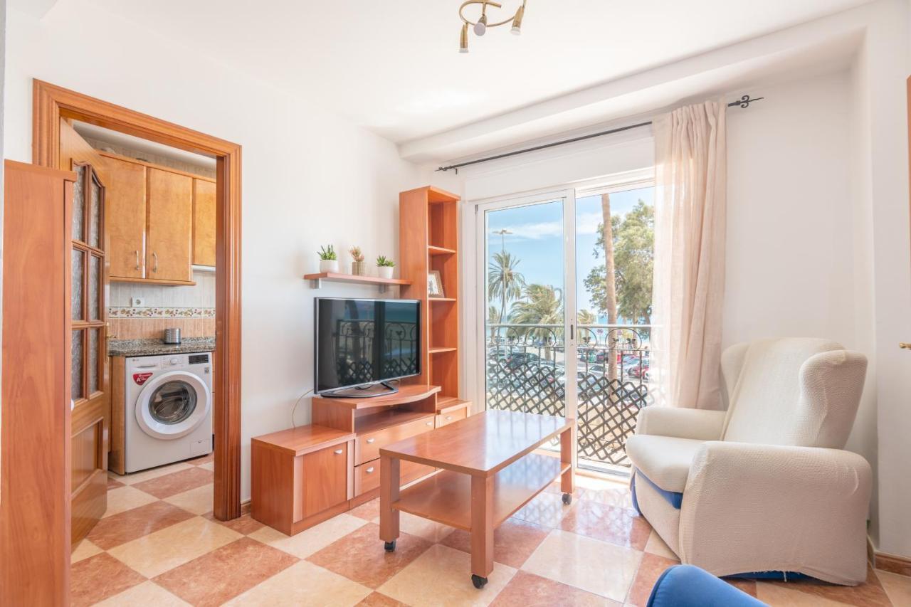 Renthas Pedregalejo Beach Apartments Málaga Exteriör bild