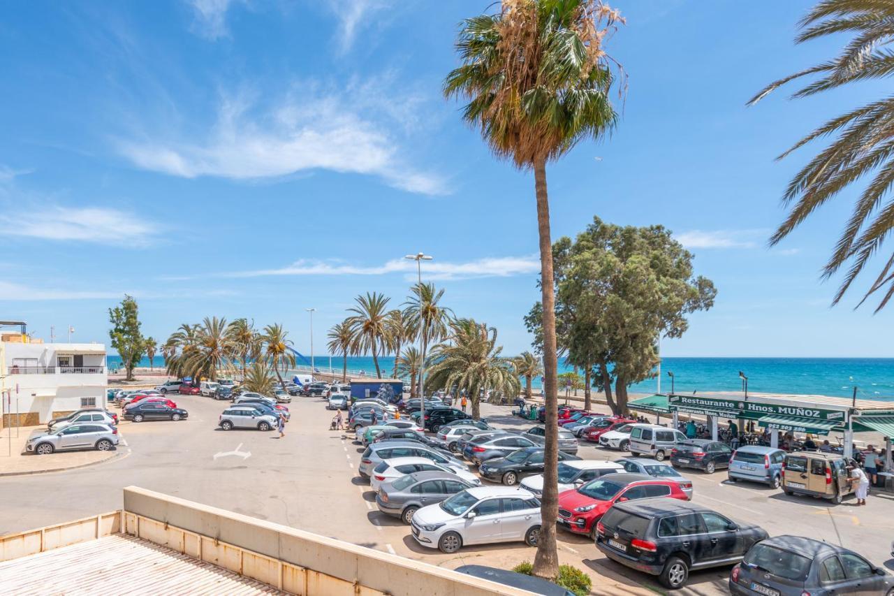 Renthas Pedregalejo Beach Apartments Málaga Exteriör bild