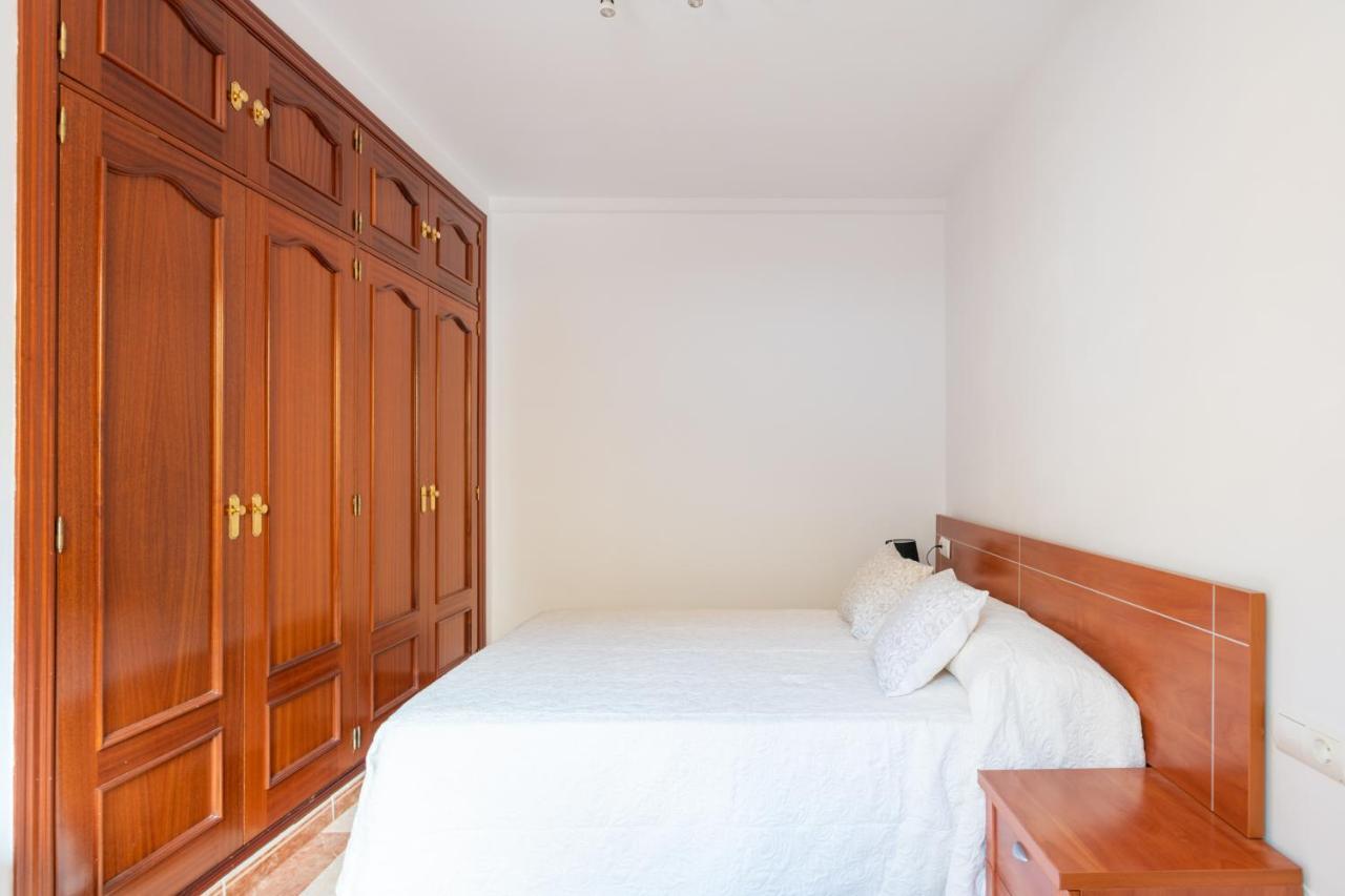 Renthas Pedregalejo Beach Apartments Málaga Exteriör bild
